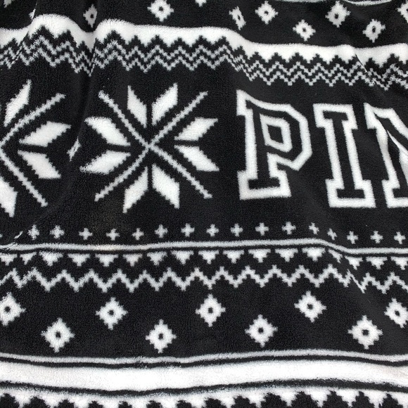 PINK Victoria Secret SOFT Cozy & Warm Robe w/ Belt - Picture 14 of 14